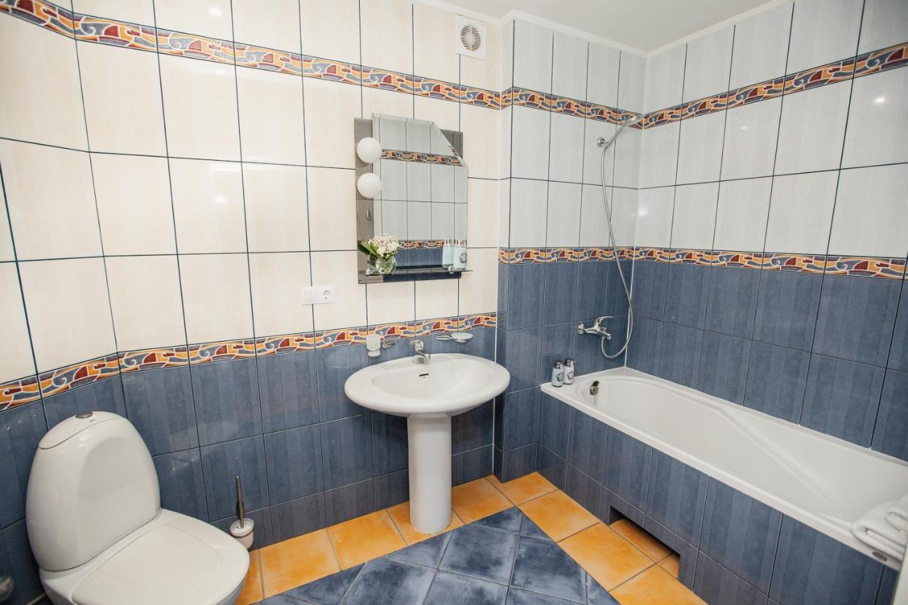 Korali Apartment Ivano-Frankivsk Buitenkant foto