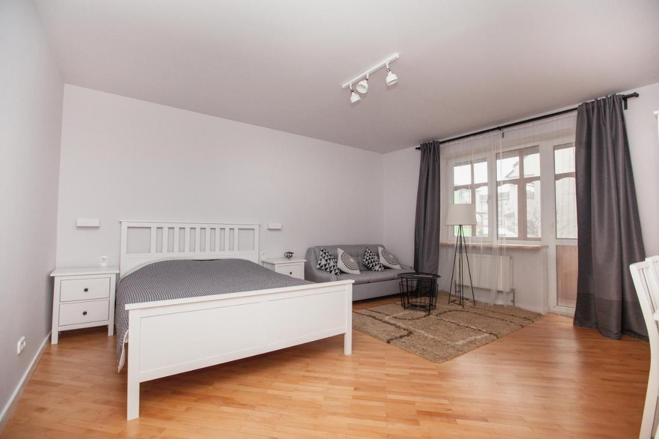 Korali Apartment Ivano-Frankivsk Buitenkant foto