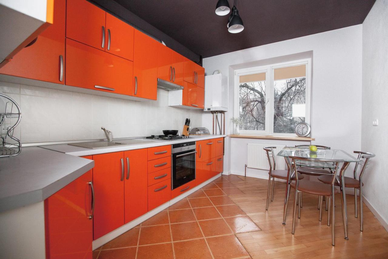 Korali Apartment Ivano-Frankivsk Buitenkant foto